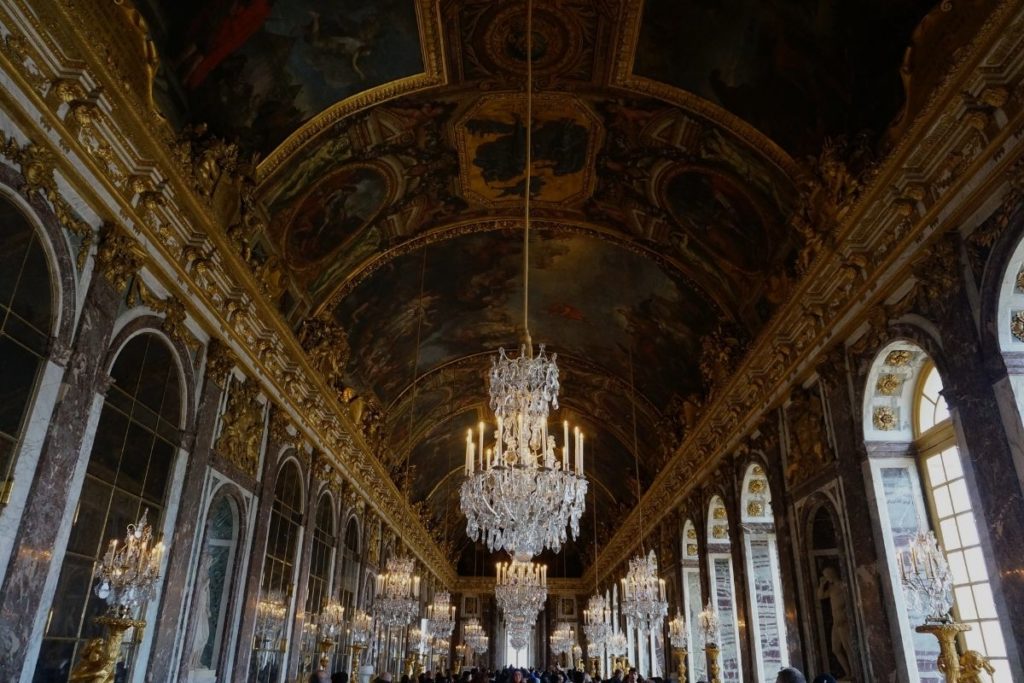 Explorando a Majestade do Palácio de Versalhes