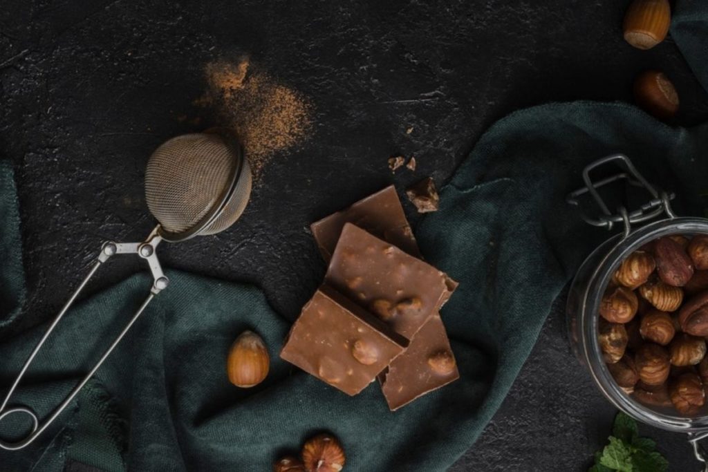 Sobremesa de Chocolate com Amêndoas Torradas