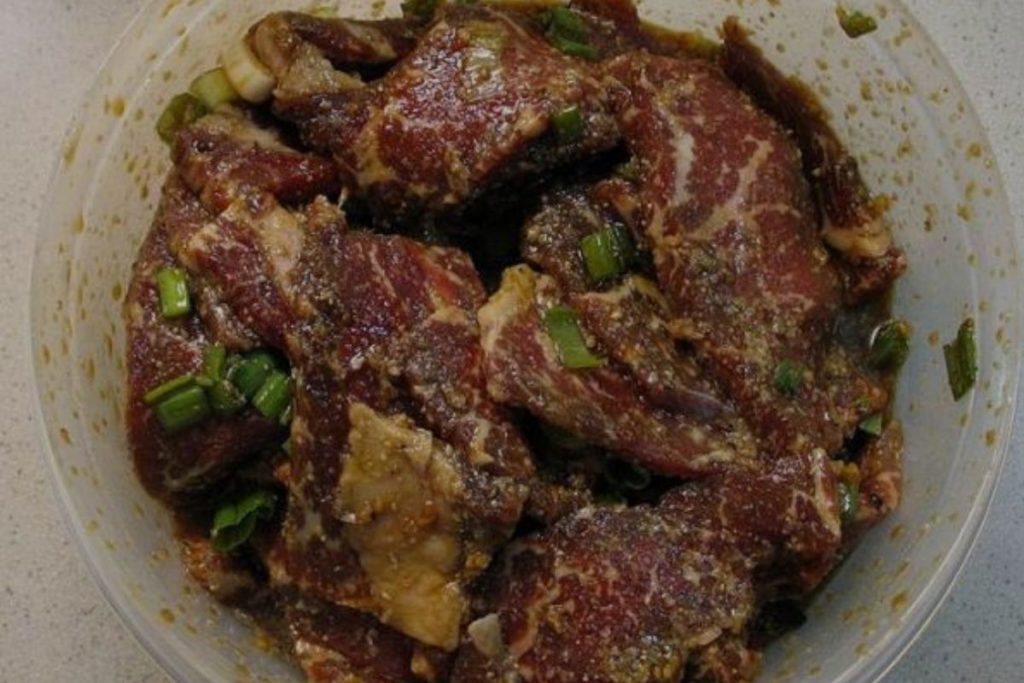Carne de Porco à Alentejana